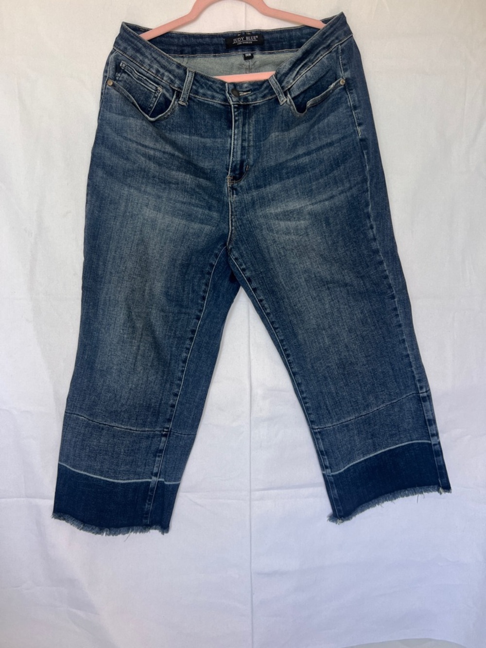 Judy Blue Dark Blue Cropped Wide-Leg Jeans. LIKE NEW 14W